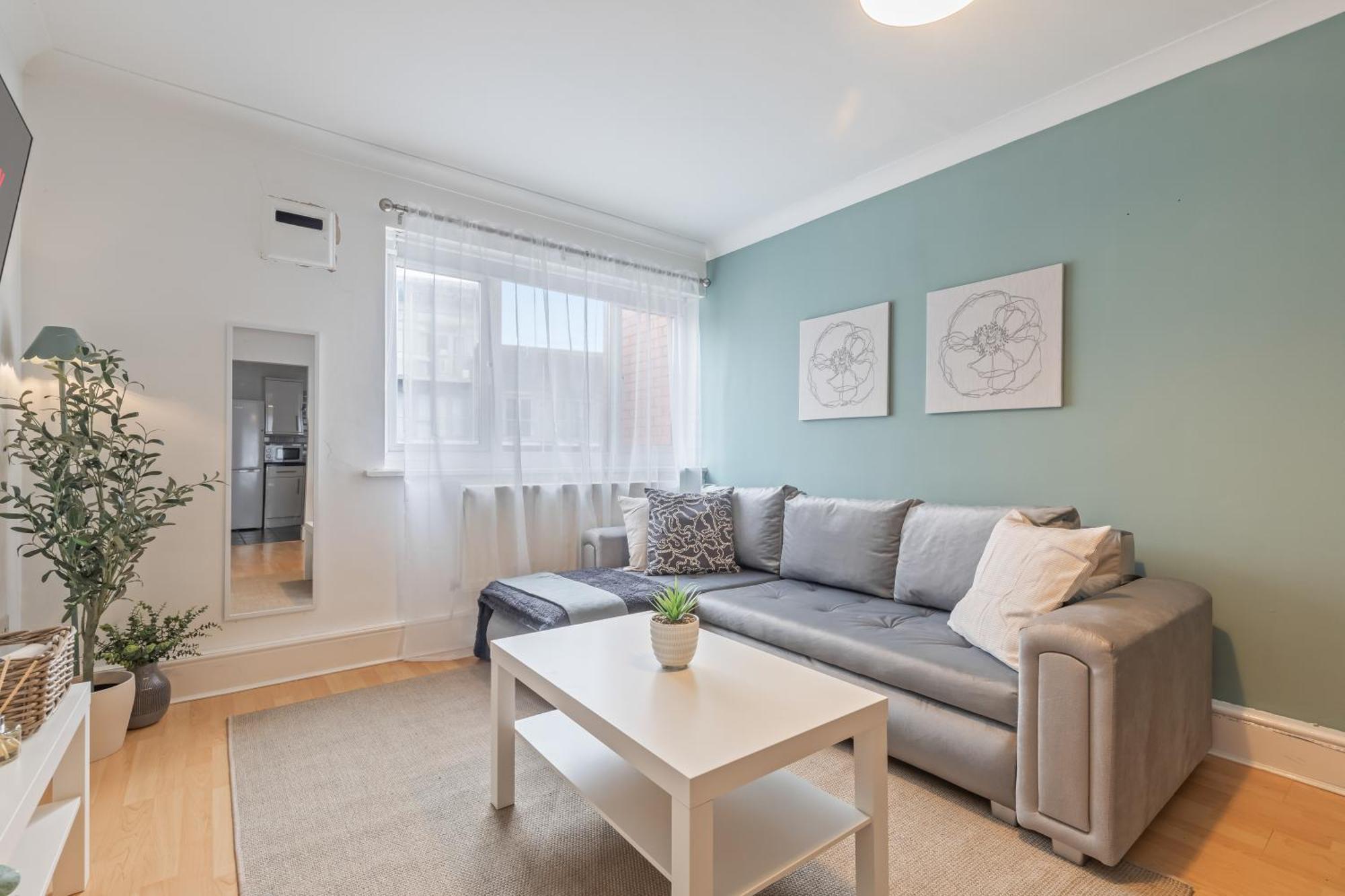 Cosy Family Let - Sleeps 4 Birmingham
