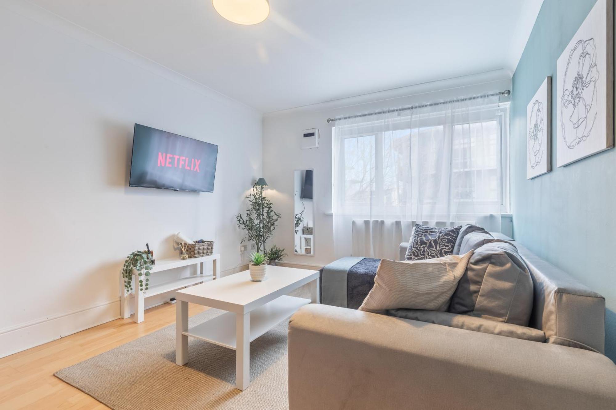 Cosy Family Let - Sleeps 4 Apartment *