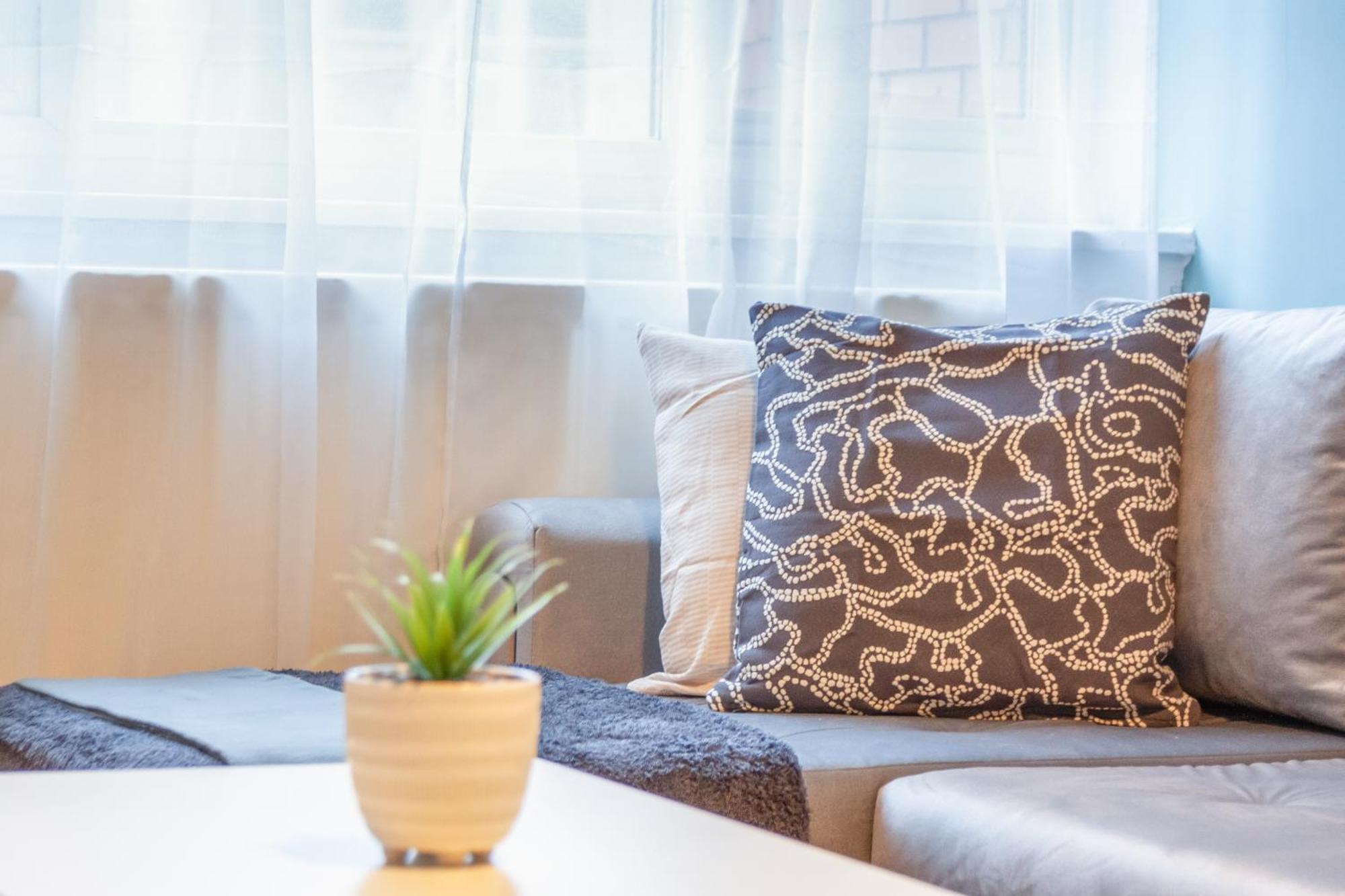 Apartment Cosy Family Let - Sleeps 4 *