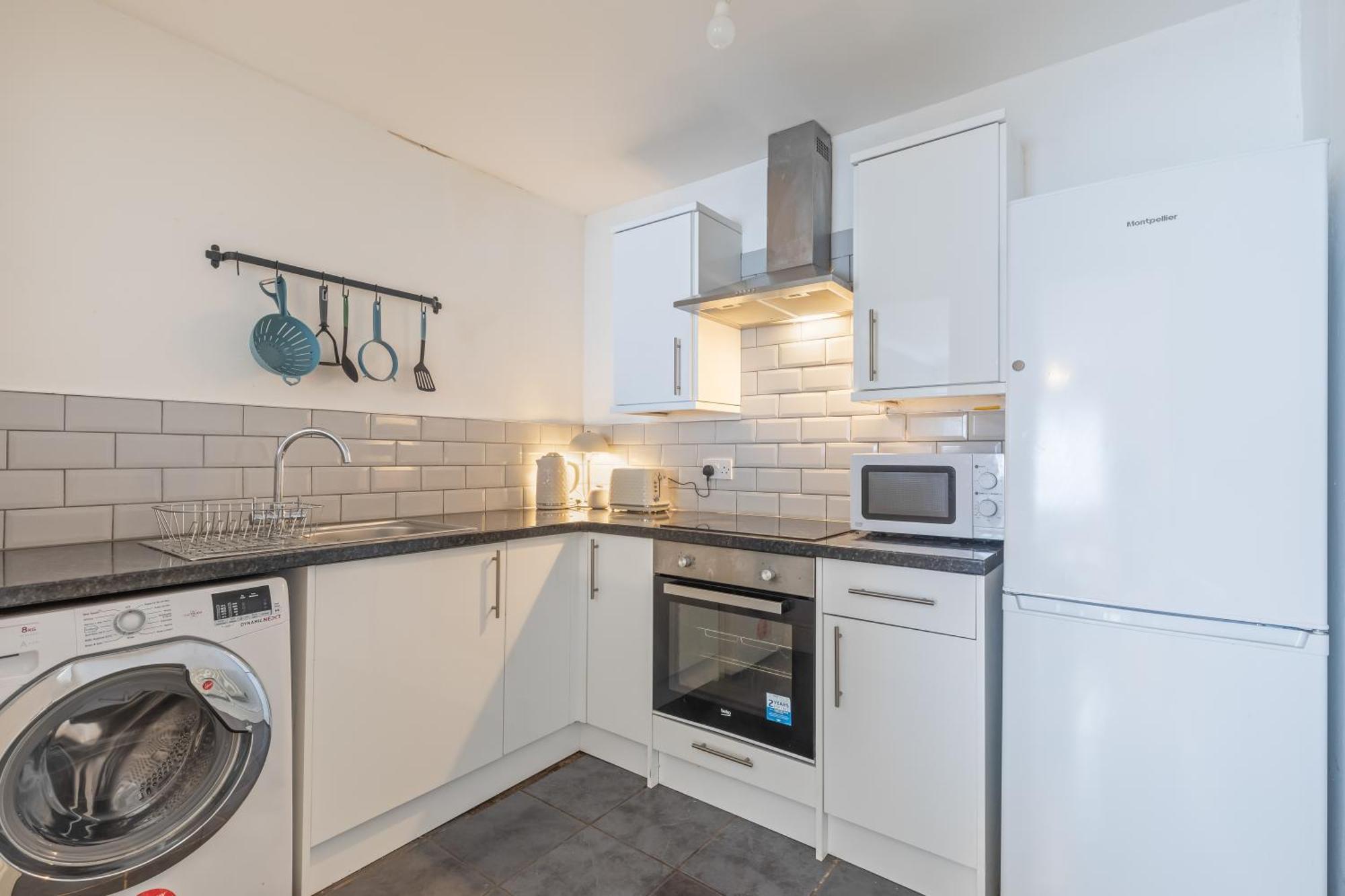 Cosy Family Let - Sleeps 4 Apartment Birmingham