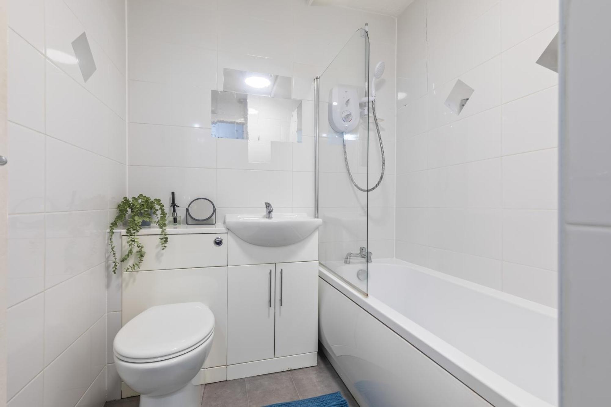 Cosy Family Let - Sleeps 4 Apartment